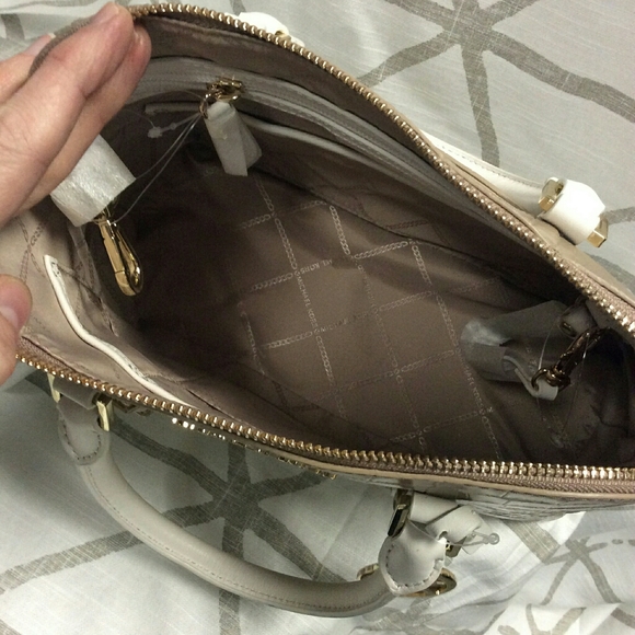 Michael Kors BEDFORD LEGACY Satchel - Picture 5 of 10